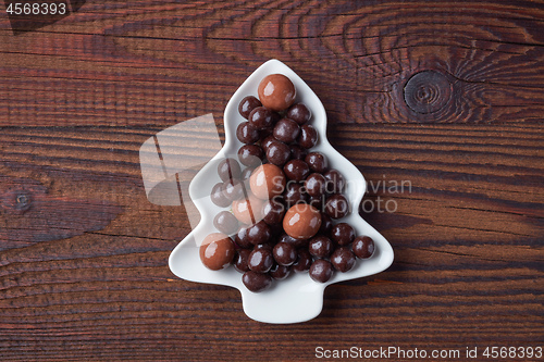 Image of berries covered with chocolate