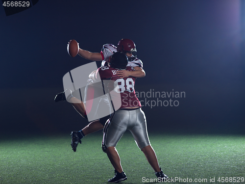 Image of American football players in action