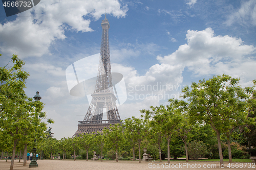 Image of Eiffel Tower in Paris