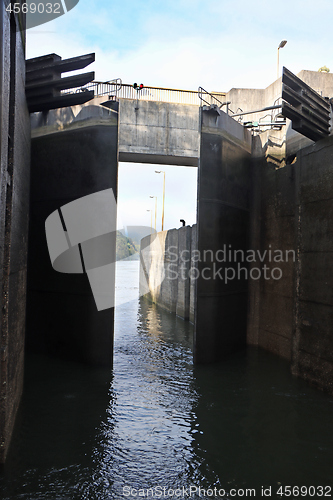 Image of One of the locks on the navigable river Duoro