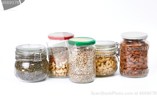 Image of Mix of nuts and seeds