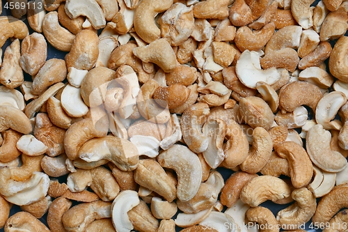 Image of Cashews in a jar