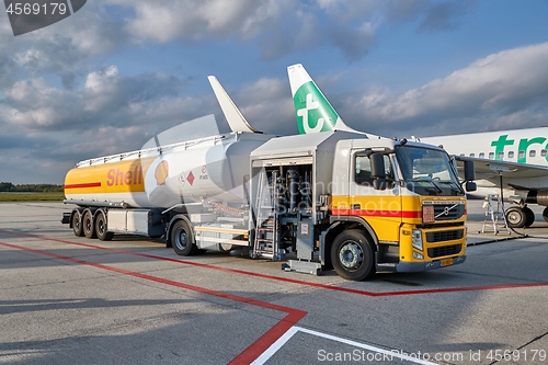 Image of Plane fuel service