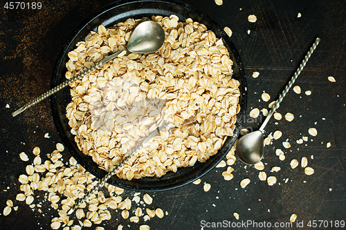 Image of oat flakes