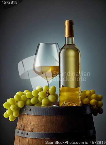 Image of glass and bottle of wine