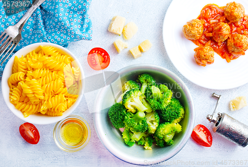 Image of ingredients for pasta