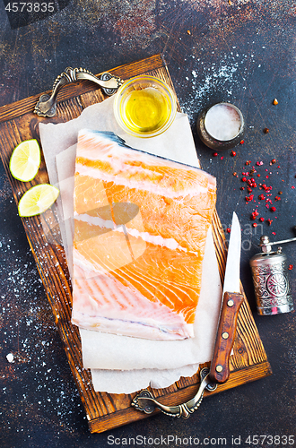 Image of raw salmon