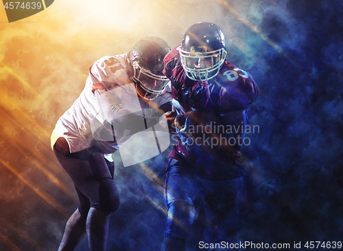 Image of American football players in action