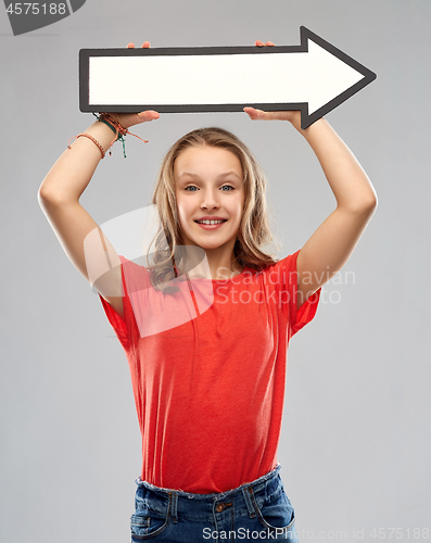 Image of smiling teenage girl with arrow showing direction