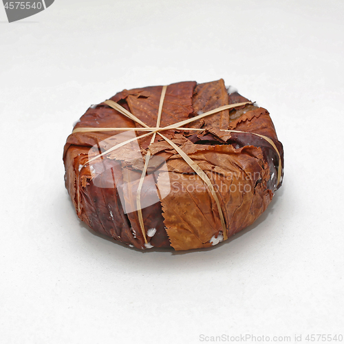 Image of Chestnut Leaves Cheese