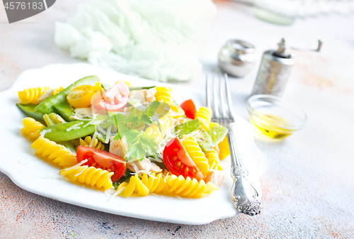 Image of salad with pasta