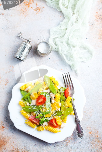 Image of salad with pasta