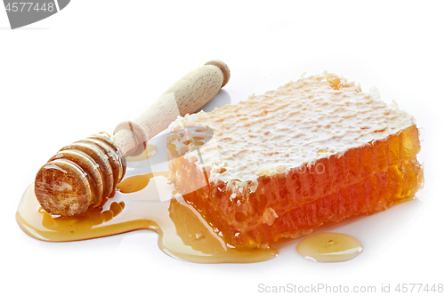 Image of piece of honey