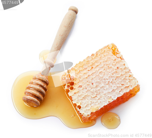 Image of piece of honey