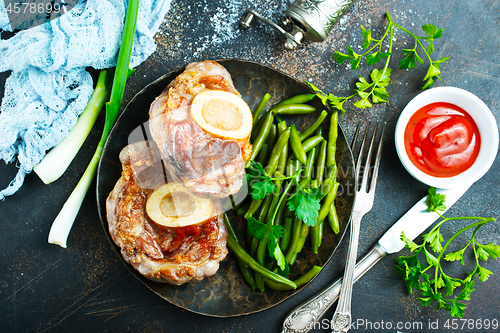 Image of fried meat on plate