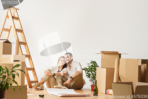 Image of Couple moving to a new home.