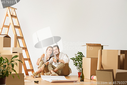 Image of Couple moving to a new home.