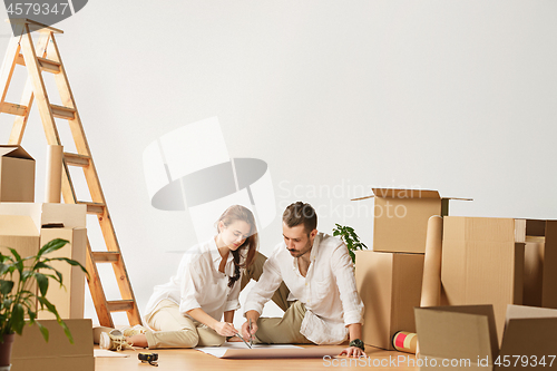 Image of Couple moving to a new home.