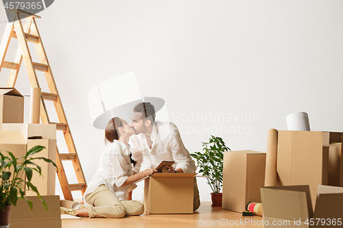 Image of Couple moving to a new home.