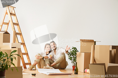 Image of Couple moving to a new home.