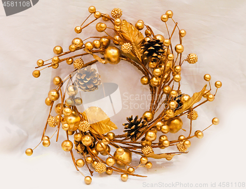 Image of Golden Wreath