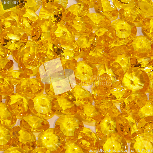 Image of Yellow crystal