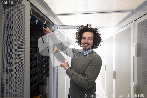 Image of technician using digital cable analyzer