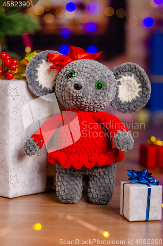 Image of The plush mouse was given to children in the new year