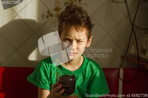 Image of Boy with chickenpox grow plant