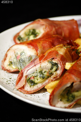 Image of chicken breast stuffed with broccoli and cheese