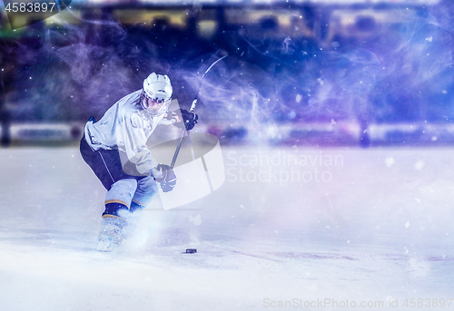 Image of ice hockey player in action