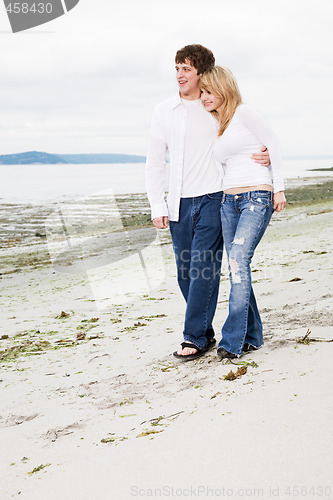 Image of Caucasian couple on the beach