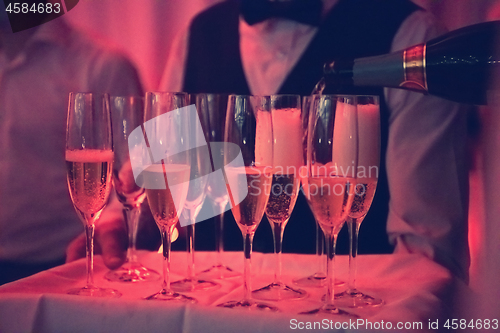 Image of champagne  in wineglasses