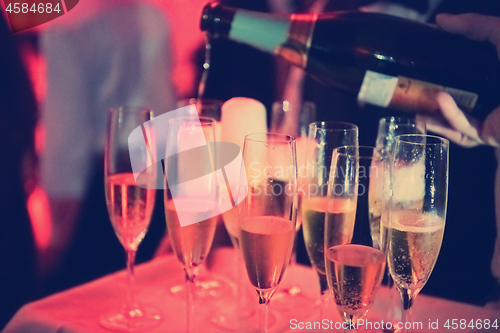 Image of champagne  in wineglasses