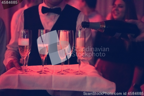 Image of champagne  in wineglasses