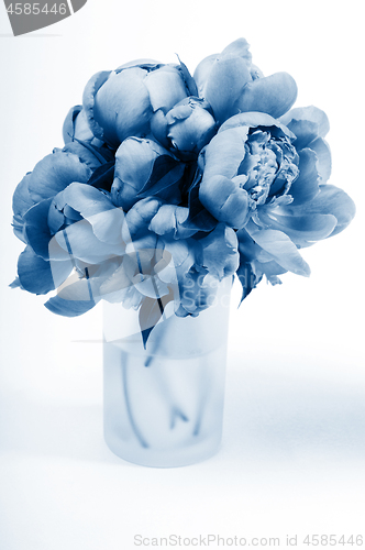 Image of Samll peony on vase