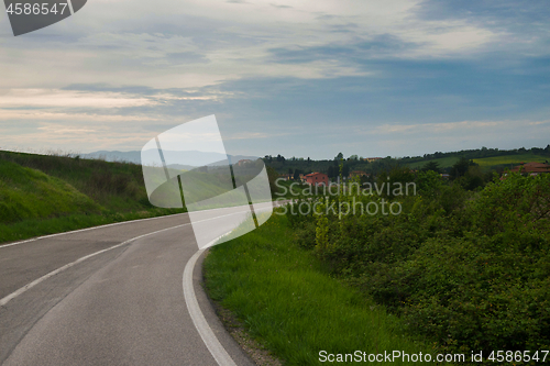 Image of Winding road in Tuscana, Italy