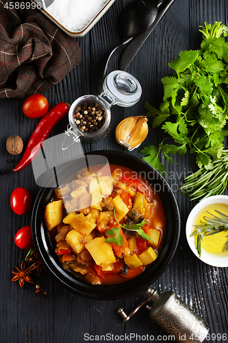 Image of potato with meat