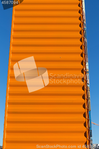 Image of Vertical Container