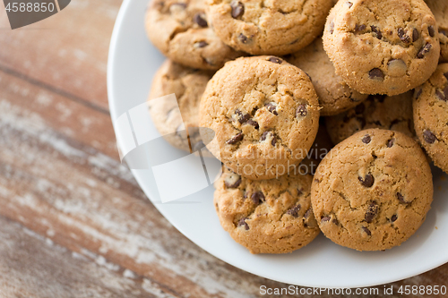 Image of close up of oatmeal cookies on plate