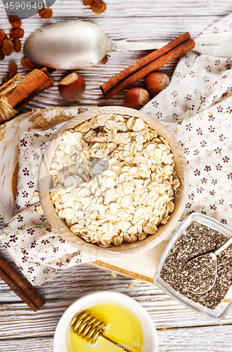 Image of oat flakes