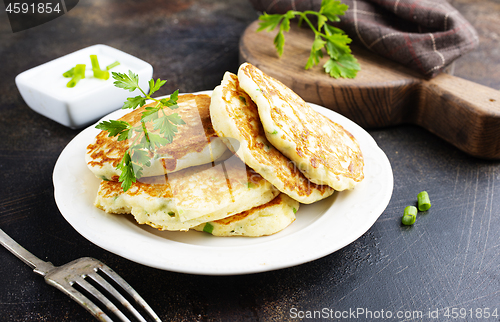 Image of pancakes with onion