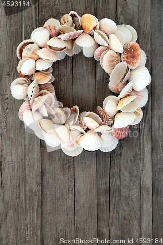 Image of Scallop Shell Wreath