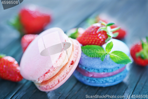 Image of strawberry macaroons