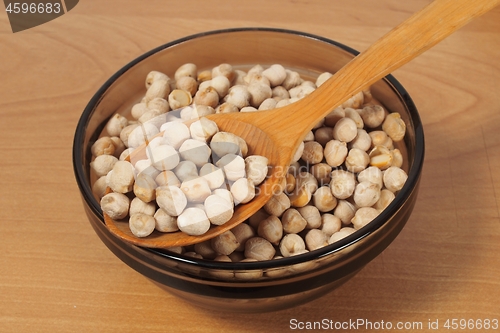 Image of Spoon with chickpea