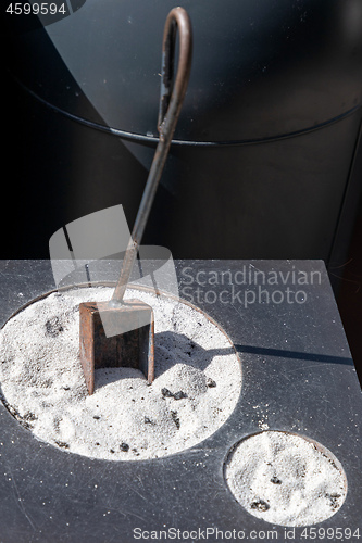 Image of Ashtray Sand Shovel