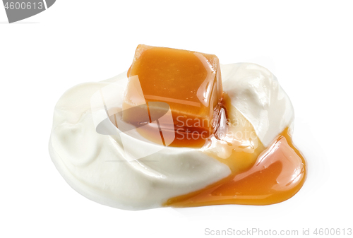 Image of yogurt and caramel