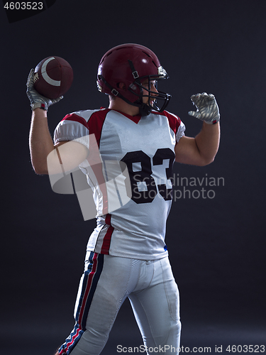 Image of american football player throwing ball