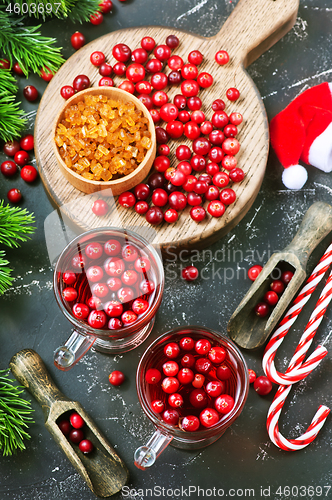 Image of cranberry drink and berries