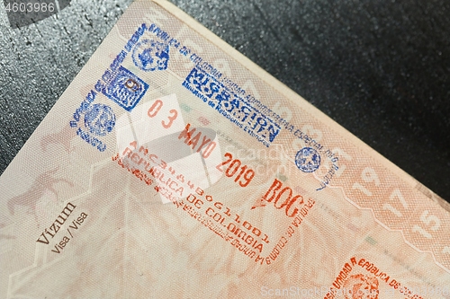 Image of Colombian visa passport stamp